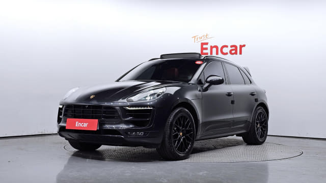 2018 Porsche MACAN