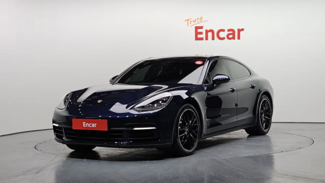2020 Porsche Panamera