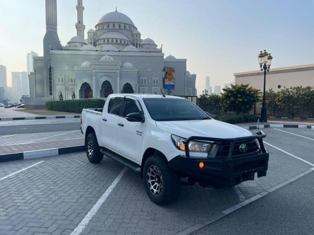 2021 TOYOTA Hilux