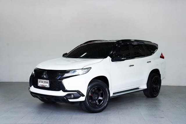 2019 MITSUBISHI Pajero
