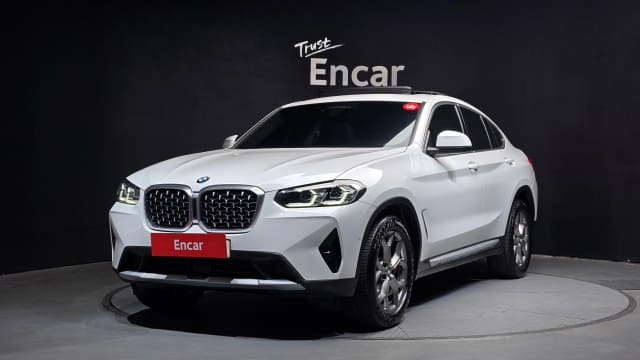 2022 BMW X4