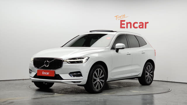 2020 VOLVO XC60