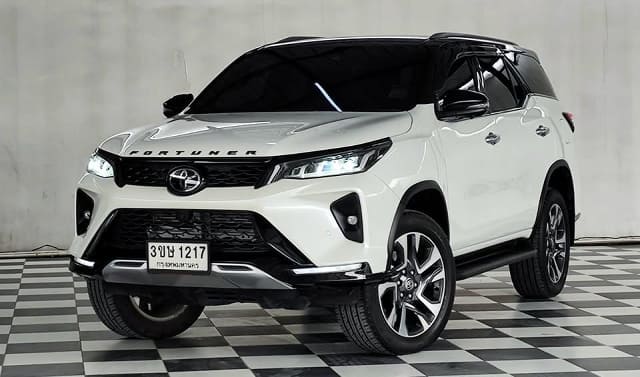 2022 TOYOTA Fortuner