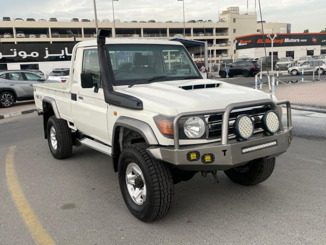 2018 TOYOTA Land Cruiser, 