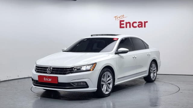 2018 VOLKSWAGEN Passat
