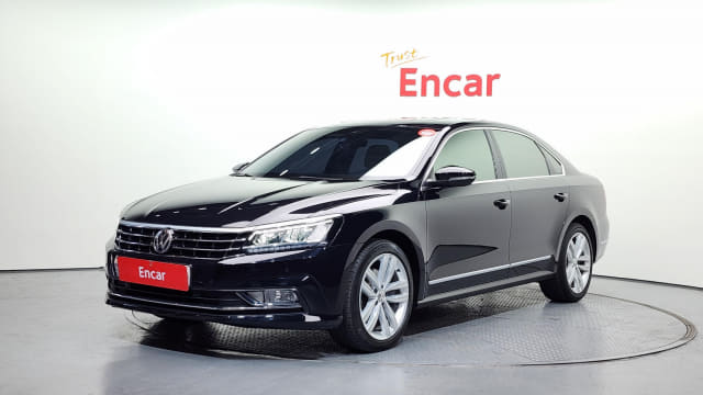 2018 VOLKSWAGEN Passat