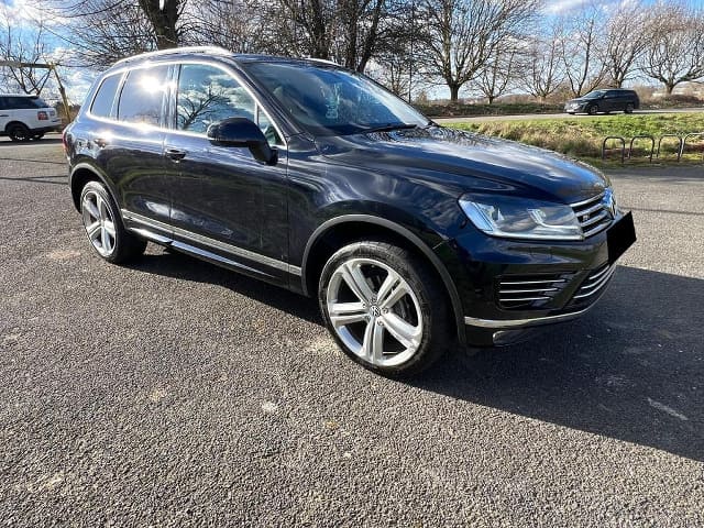 2017 VOLKSWAGEN Touareg
