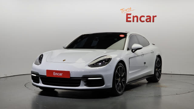 2018 Porsche Panamera
