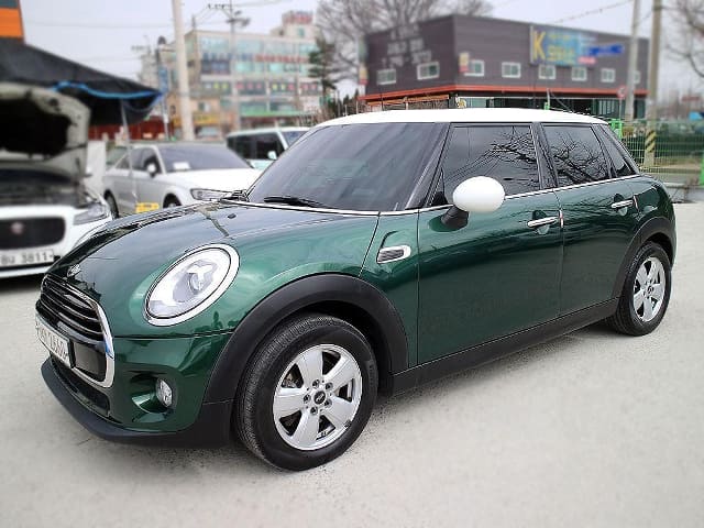 2017 Mini Cooper, 