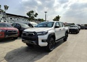 2025 TOYOTA Hilux