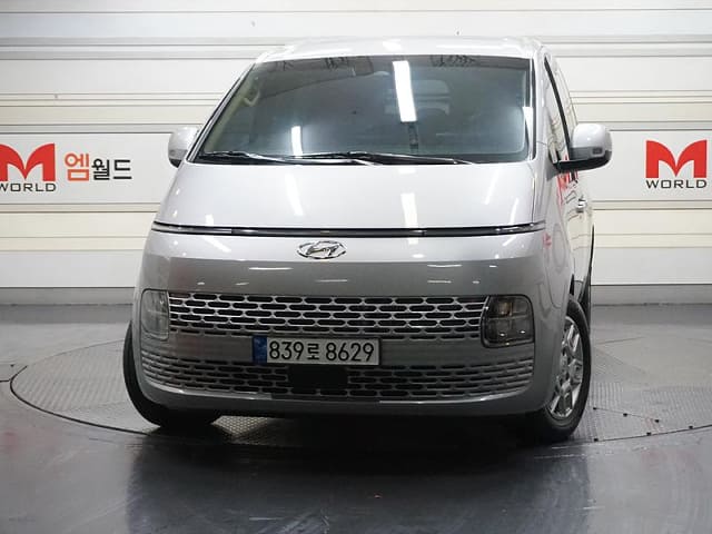 2023 HYUNDAI Staria