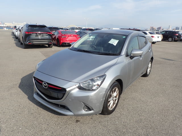 2016 MAZDA Demio