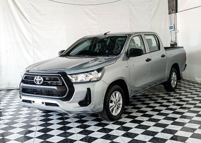 2021 TOYOTA Hilux