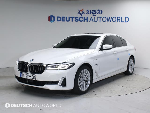 2022 BMW 5 Series