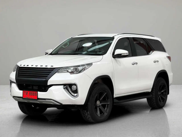 2017 TOYOTA Fortuner