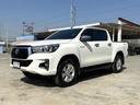 2019 TOYOTA Hilux