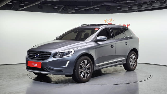 2017 VOLVO XC60