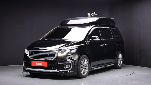 2017 KIA Carnival, 