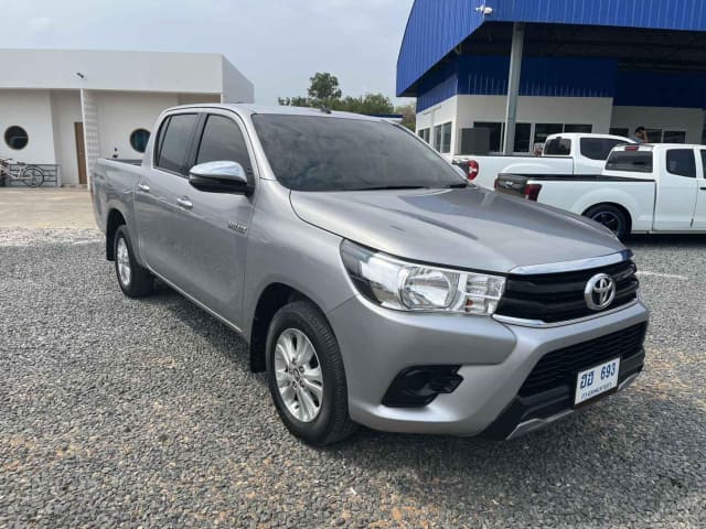 2019 TOYOTA Hilux
