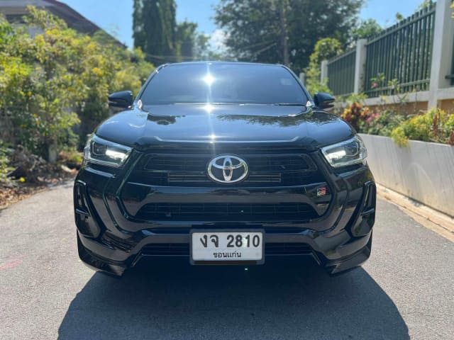 2023 TOYOTA Hilux