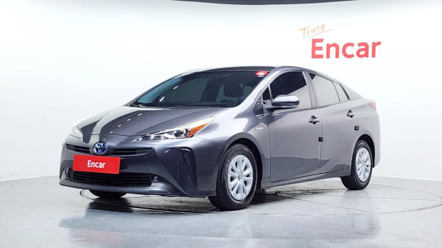 2019 TOYOTA Prius