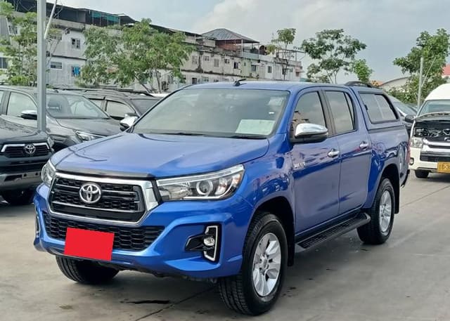 2018 TOYOTA Hilux