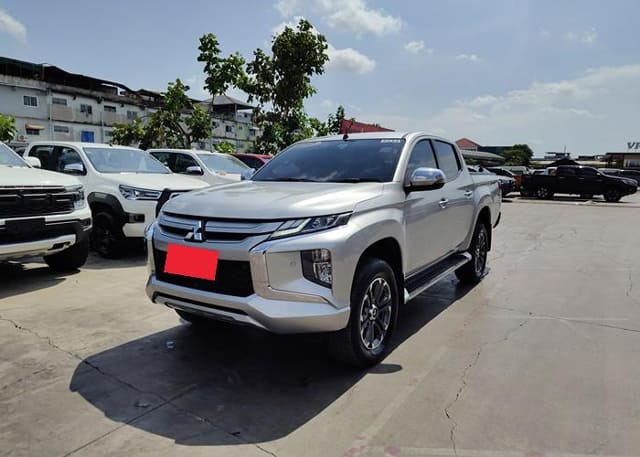 2021 MITSUBISHI Triton