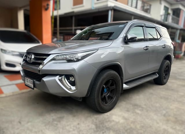 2018 TOYOTA Fortuner, 