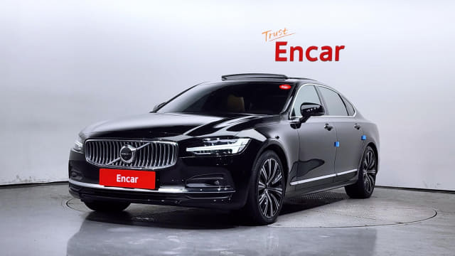 2021 VOLVO S90