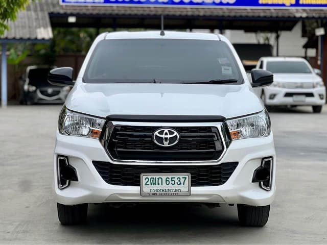 2018 TOYOTA Hilux