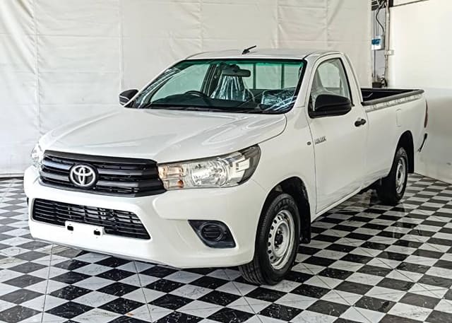 2019 TOYOTA Hilux