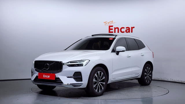 2024 VOLVO XC60