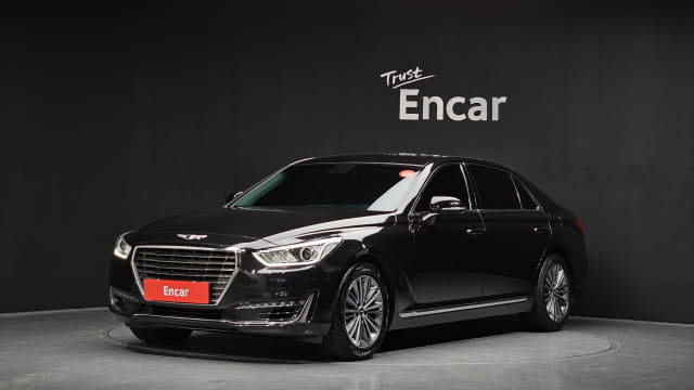 2018 Genesis EQ900