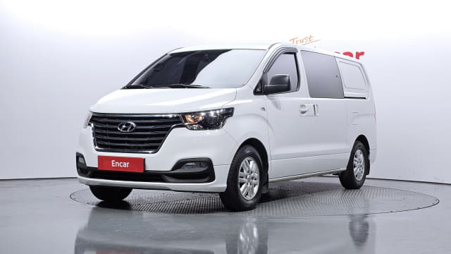 2021 HYUNDAI Grand Starex