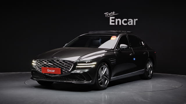 2025 Genesis G80