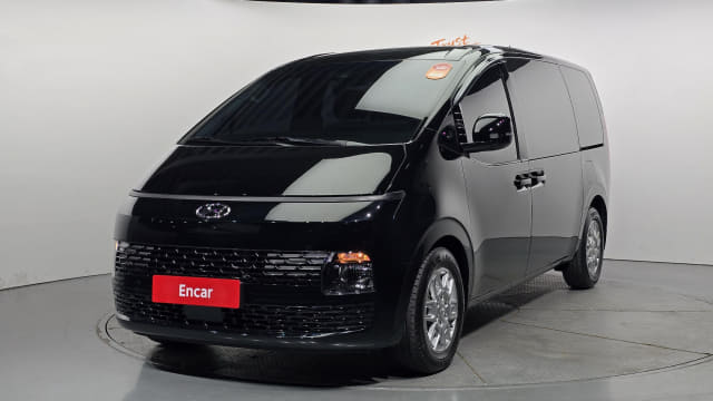 2024 HYUNDAI Staria