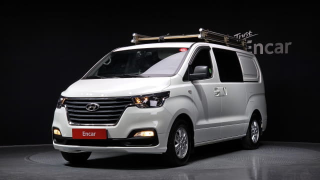 2020 HYUNDAI Grand Starex
