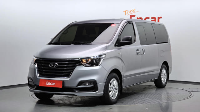 2021 HYUNDAI Grand Starex
