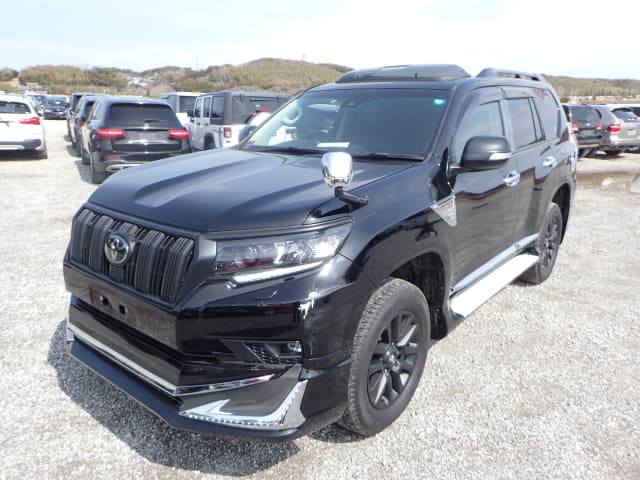 2022 TOYOTA Land Cruiser Prado