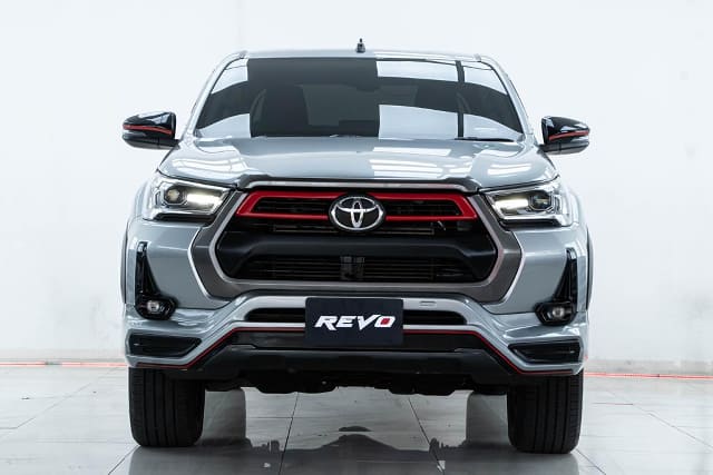 2022 TOYOTA Hilux, 
