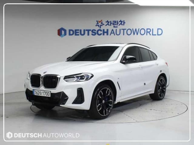 2023 BMW X4