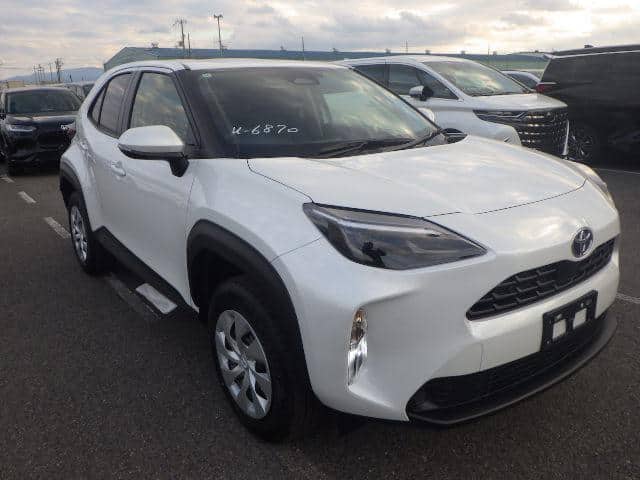 2024 TOYOTA Yaris