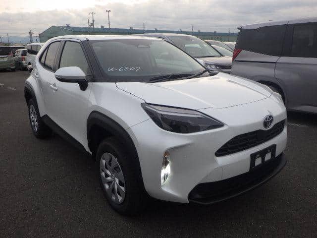 2024 TOYOTA Yaris