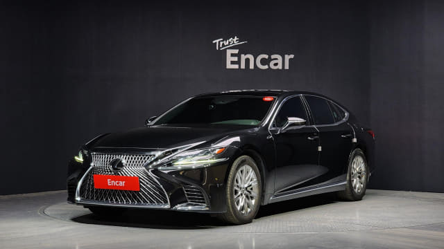 2019 LEXUS LS