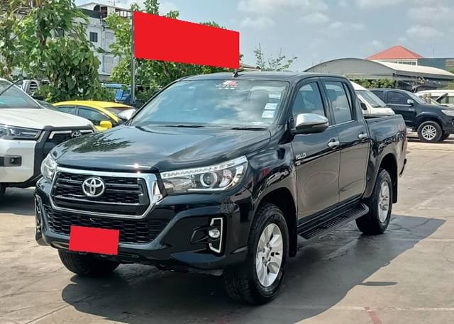 2019 TOYOTA Hilux