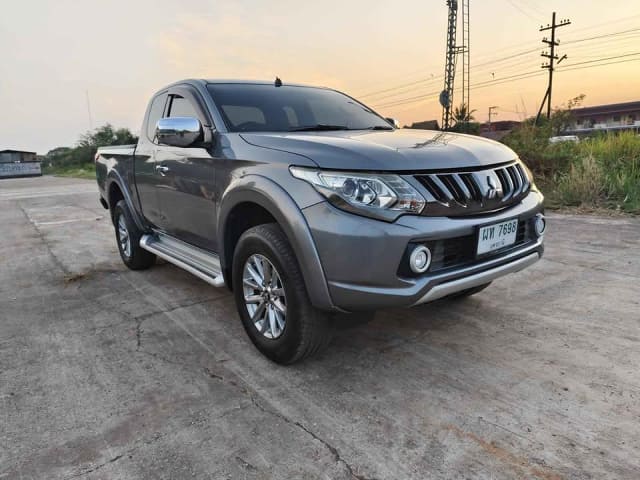 2017 MITSUBISHI Triton