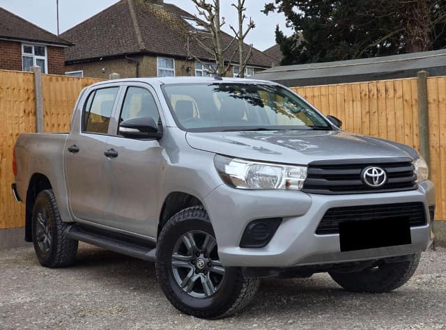 2017 TOYOTA Hilux