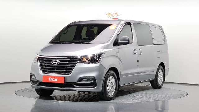 2020 HYUNDAI Grand Starex