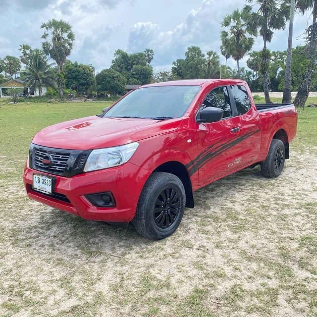 2018 NISSAN Navara