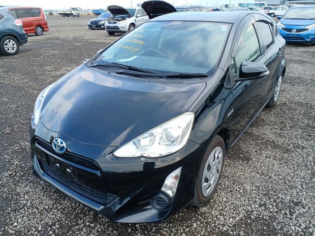 2016 TOYOTA Aqua